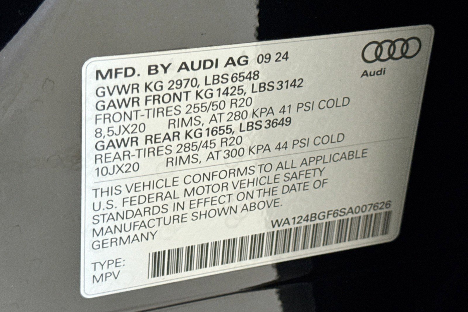 Used 2025 Audi Q6 e-tron Premium Plus w/ Premium Plus AWD/4WD image 29