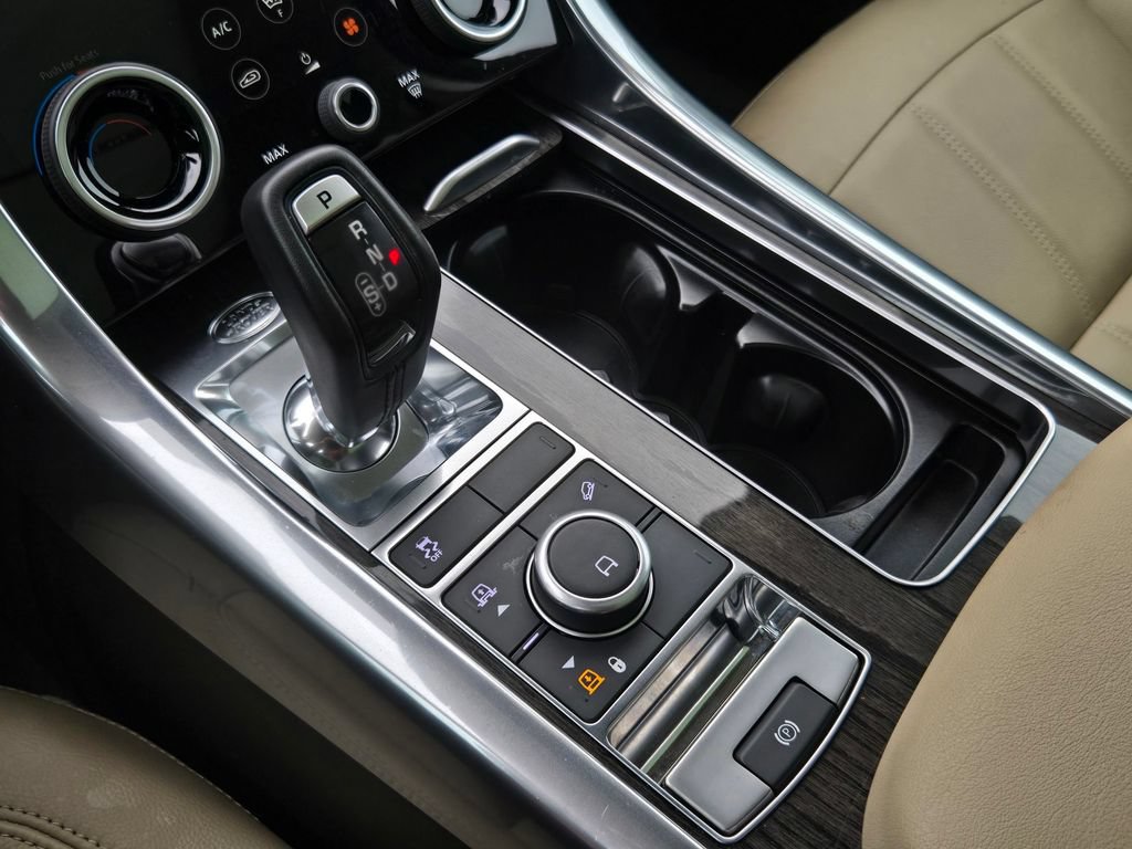 Used 2019 Land Rover Range Rover Sport SE AWD/4WD image 19