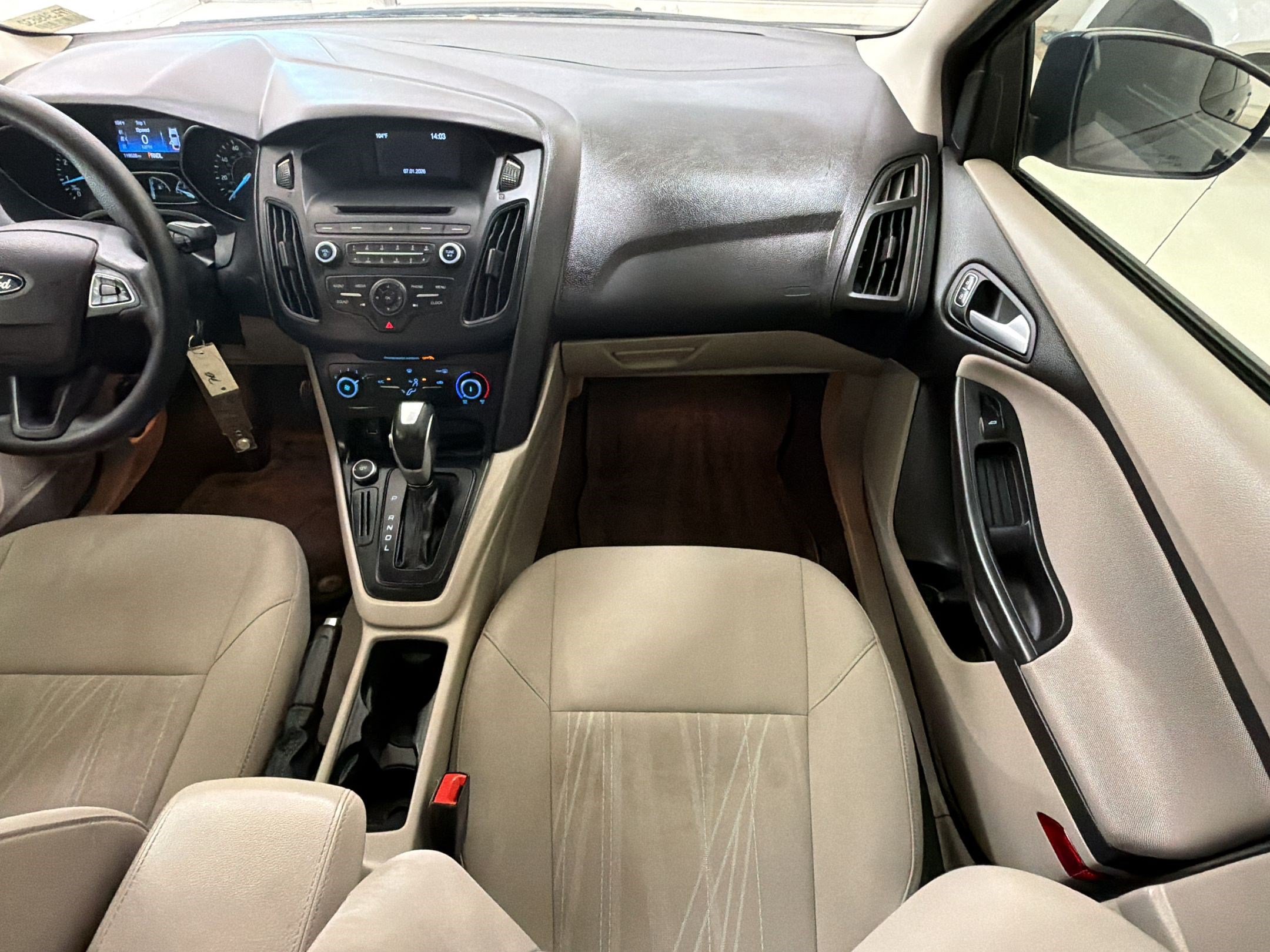 Used 2015 Ford Focus SE FWD image 28