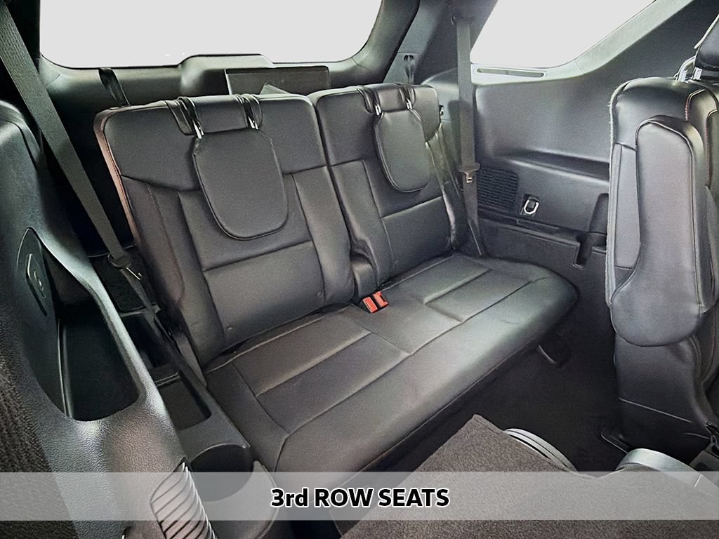 Used 2025 Ford Explorer ST AWD/4WD image 13