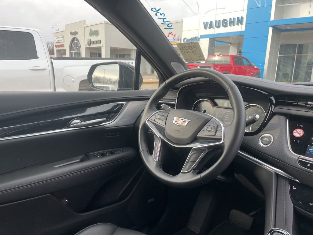 Certified 2025 Cadillac XT5 Premium Luxury image 13