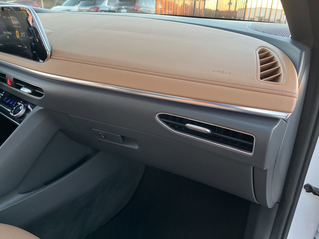 Used 2021 Hyundai Sonata Limited image 31