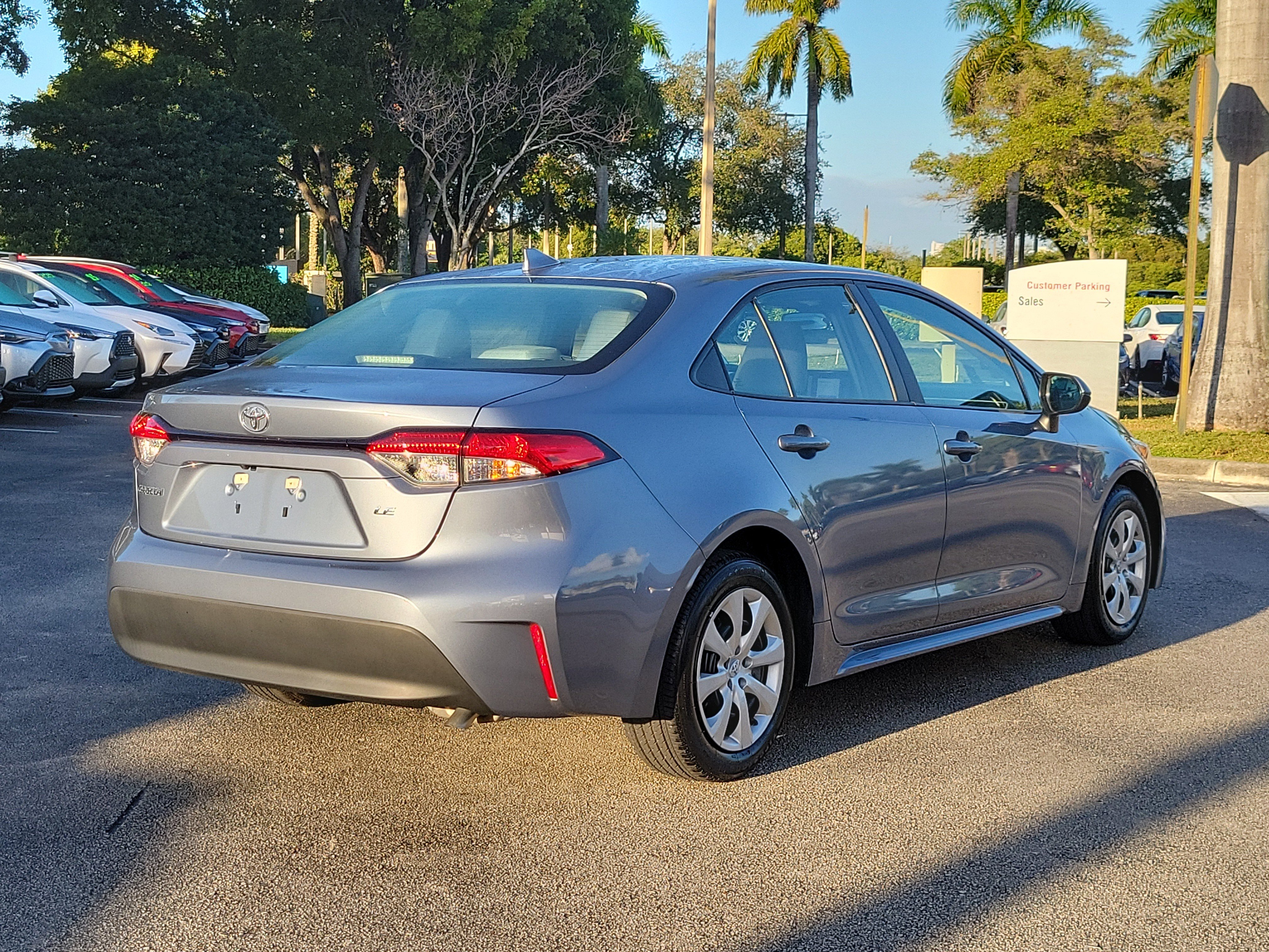 Used 2023 Toyota Corolla LE image 5