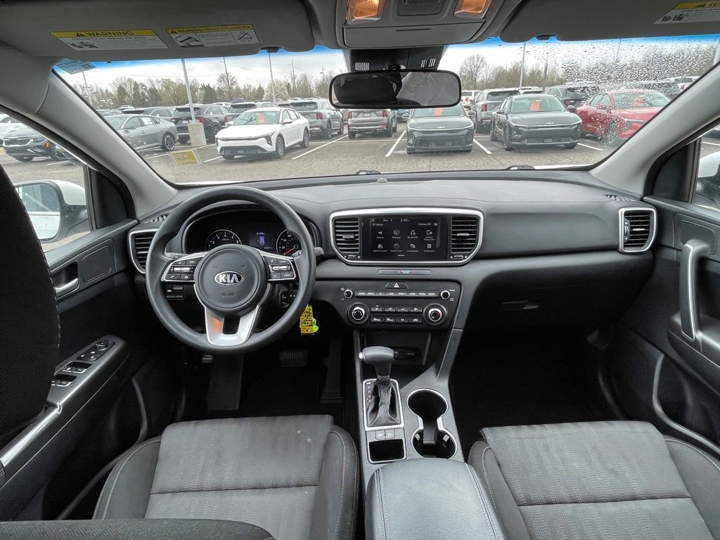 Used 2020 Kia Sportage LX image 20