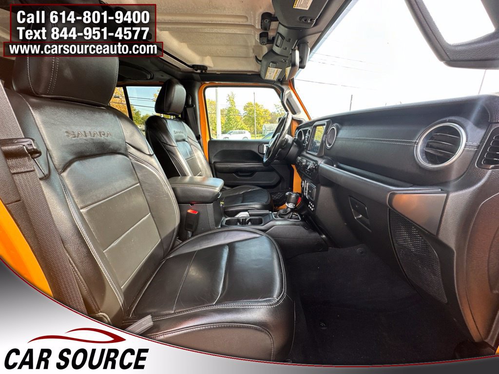 Used 2018 Jeep Wrangler Unlimited Sahara w/ Uconnect 4C Nav & Sound Group AWD/4WD image 31