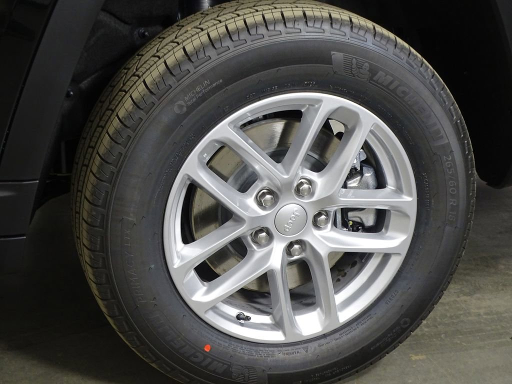 New 2025 Jeep Grand Cherokee L Laredo w/ Luxury Tech Group I image 43