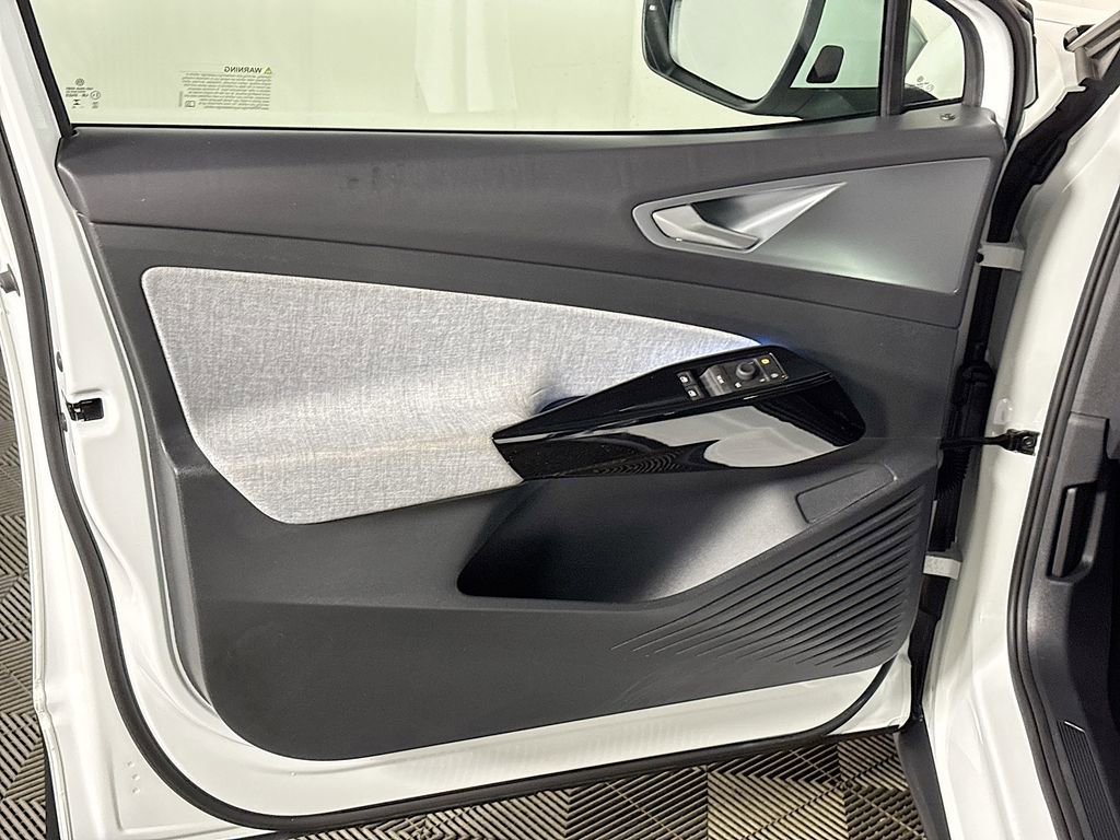 Certified 2024 Volkswagen ID.4 2WD image 11