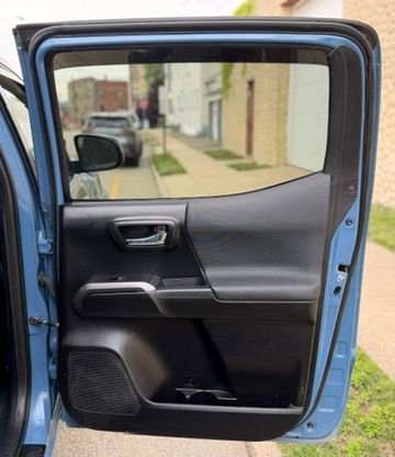 Used 2019 Toyota Tacoma TRD Sport AWD/4WD image 26