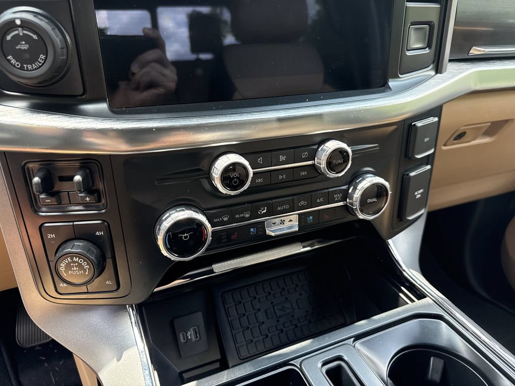 Used 2023 Ford F150 Lariat w/ Equipment Group 502A High AWD/4WD image 31
