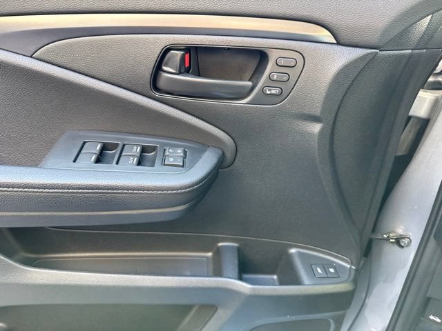 Used 2023 Honda Passport EX-L image 30
