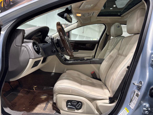 Used 2014 Jaguar XJ L Portfolio image 12