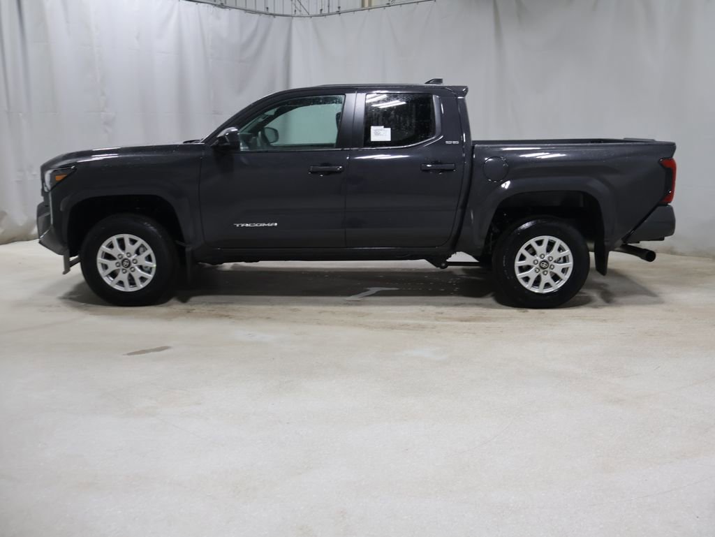 New 2026 Toyota Tacoma SR5 AWD/4WD image 4