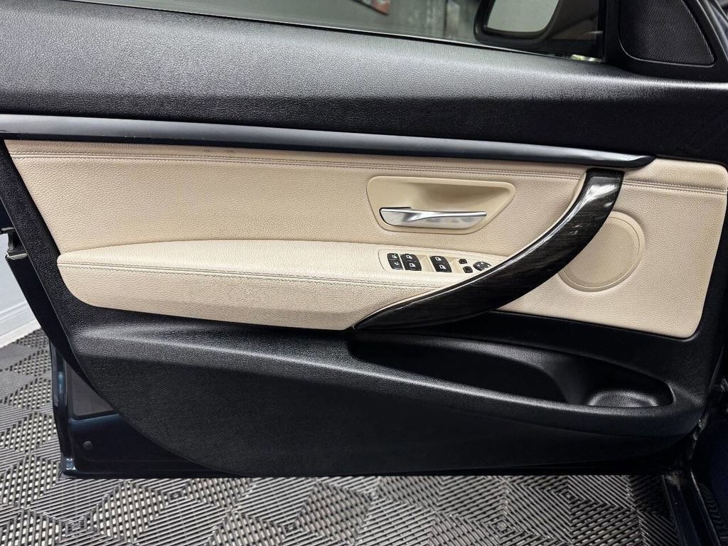 Used 2015 BMW 328i Gran Turismo xDrive image 39
