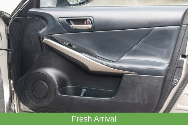 Used 2018 Lexus IS 300 AWD w/ Comfort Package image 16