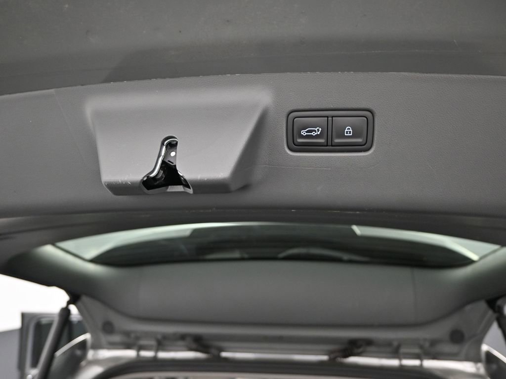 Used 2025 Hyundai Santa Fe Limited image 19