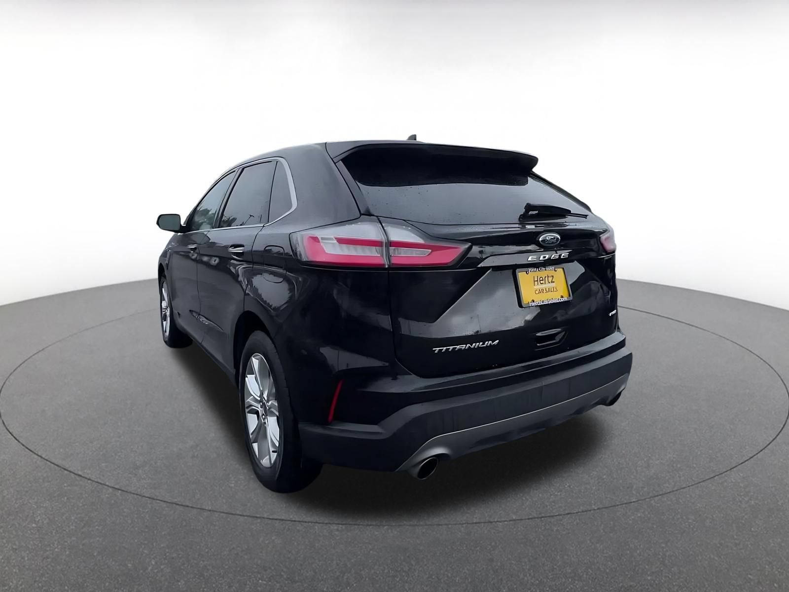 Used 2022 Ford Edge Titanium w/ Equipment Group 301A AWD/4WD image 10