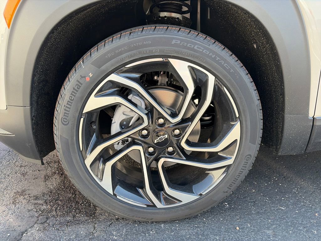 New 2026 Chevrolet TrailBlazer RS w/ Convenience Package FWD image 24