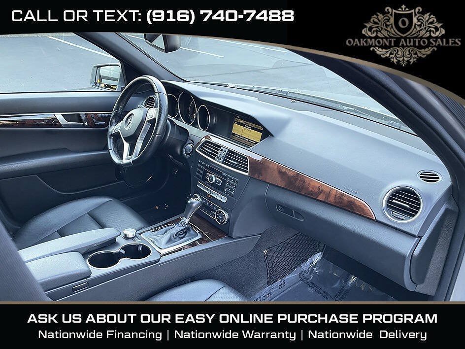 Used 2012 Mercedes-Benz C 250 Sedan image 11