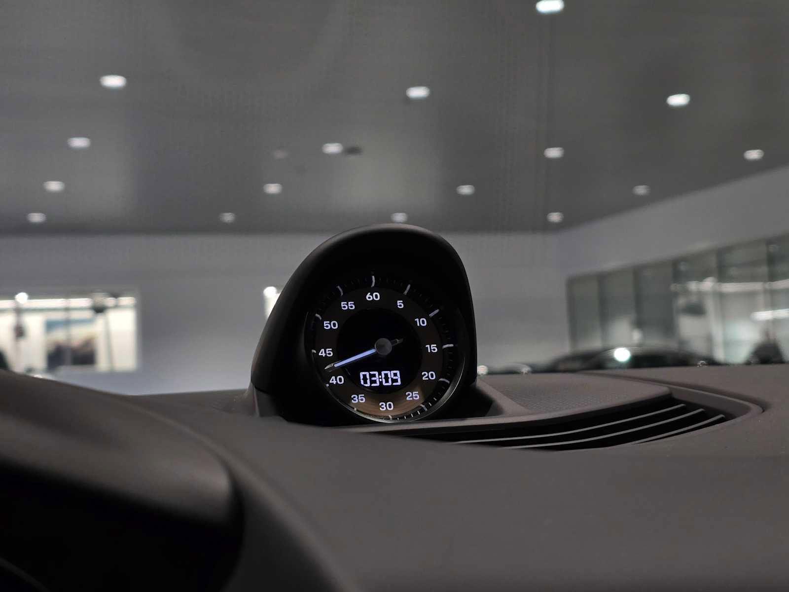 New 2026 Porsche Taycan Turbo S image 36