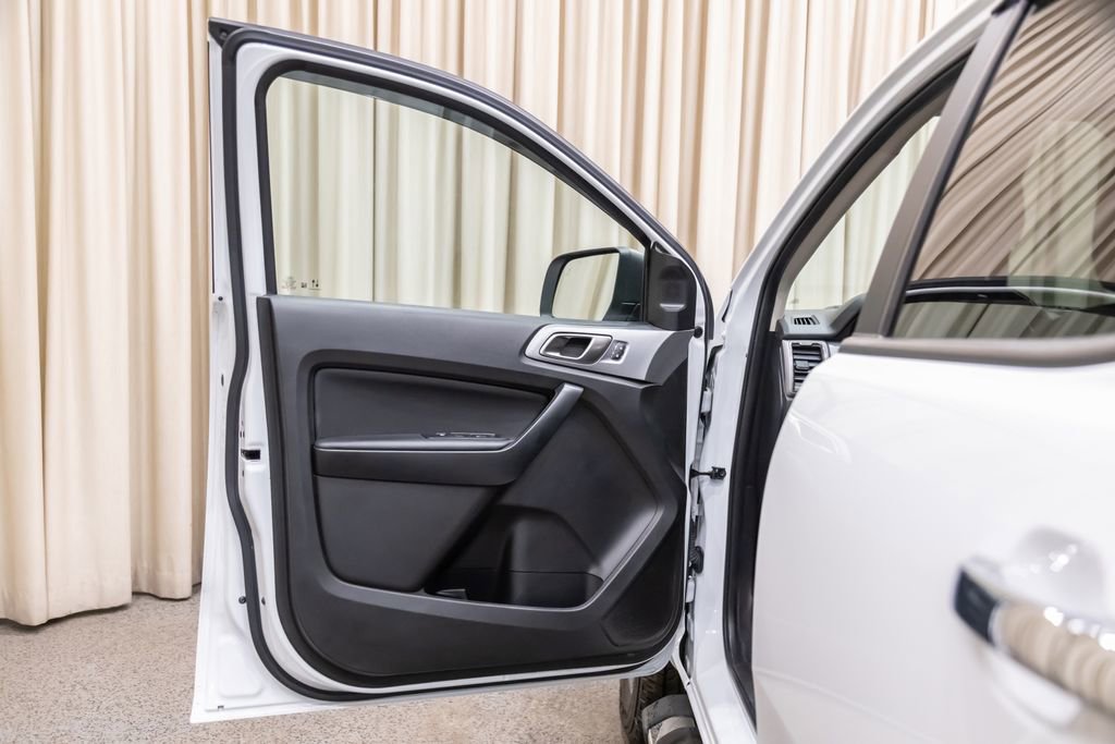 Used 2022 Ford Ranger XLT w/ Equipment Group 301A Mid AWD/4WD image 8