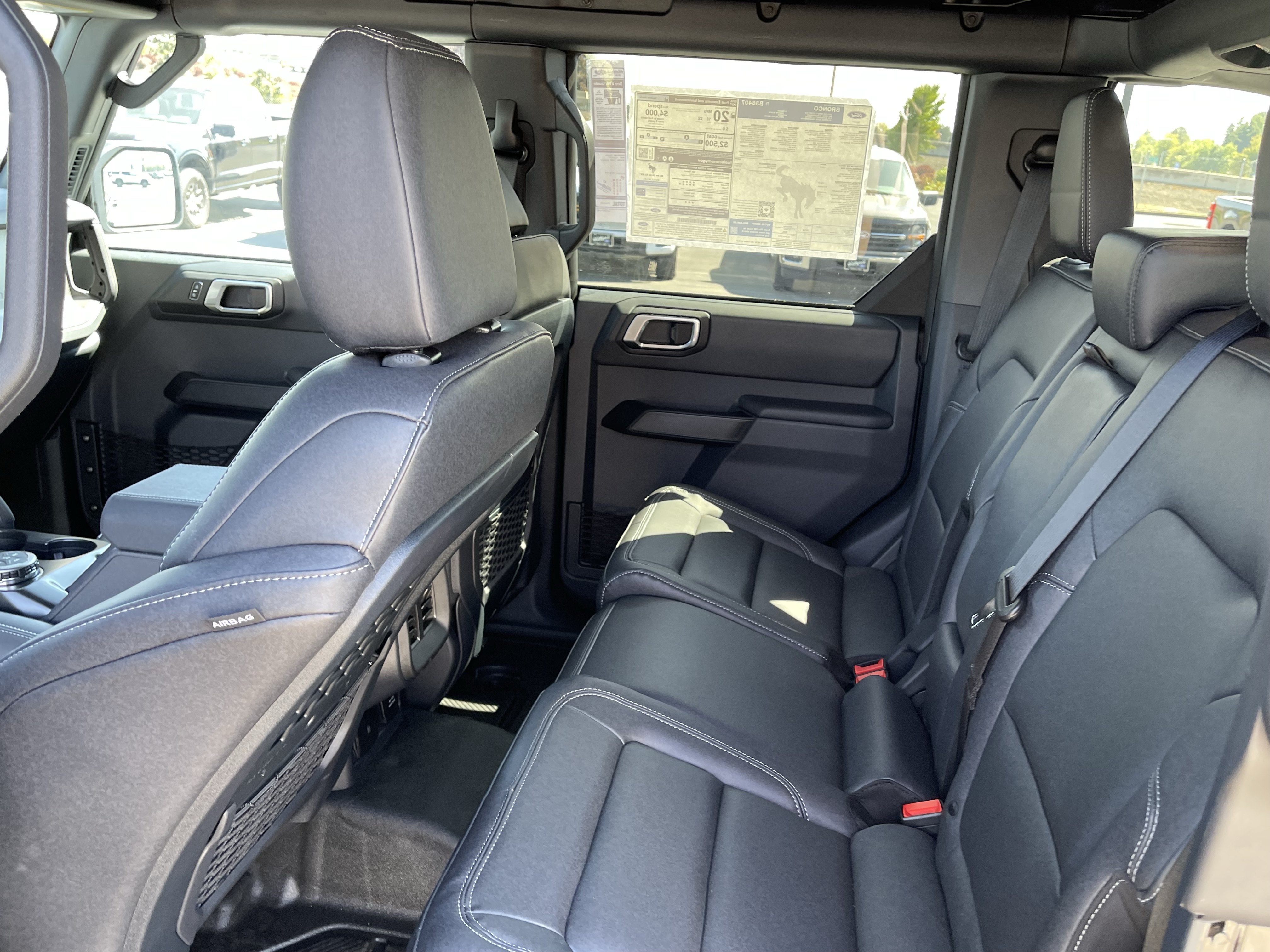 New 2026 Ford Bronco Big Bend w/ Black Diamond Package AWD/4WD image 11