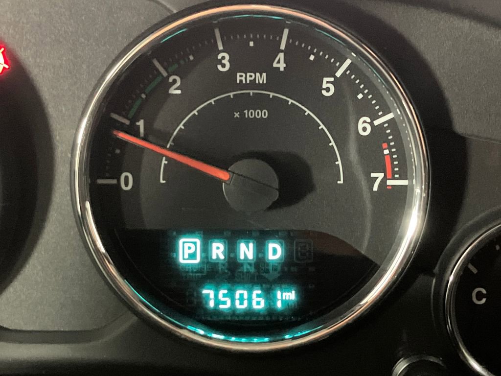 Used 2014 Jeep Wrangler Unlimited Rubicon w/ Connectivity Group image 21