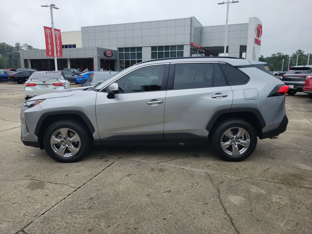Certified 2023 Toyota RAV4 XLE FWD image 2