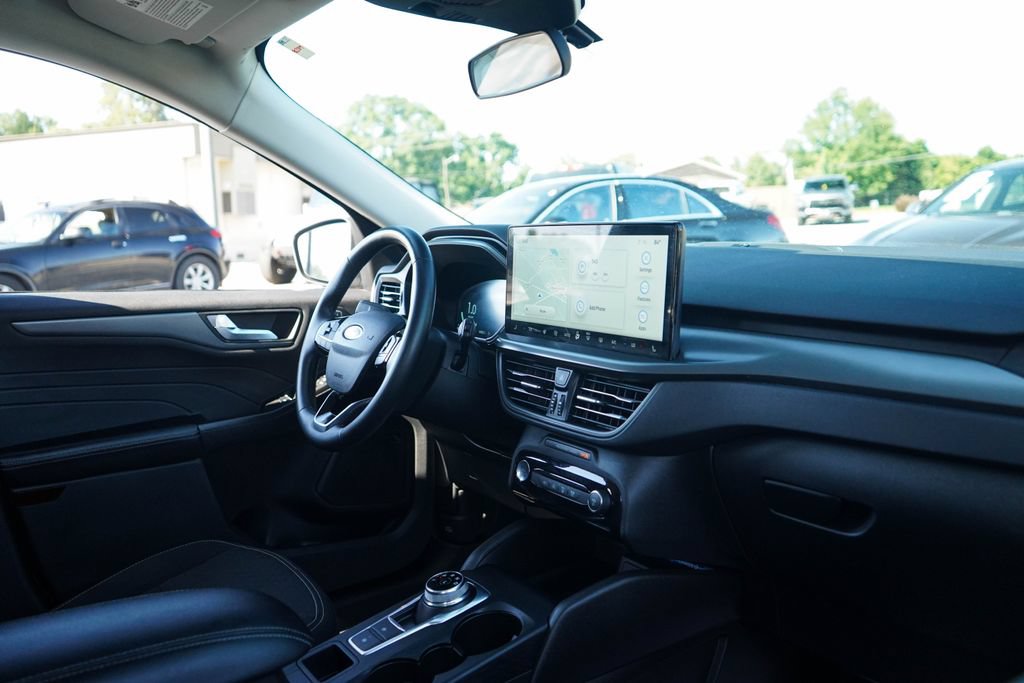 Used 2023 Ford Escape Active w/ Tech Pack #2 FWD image 13