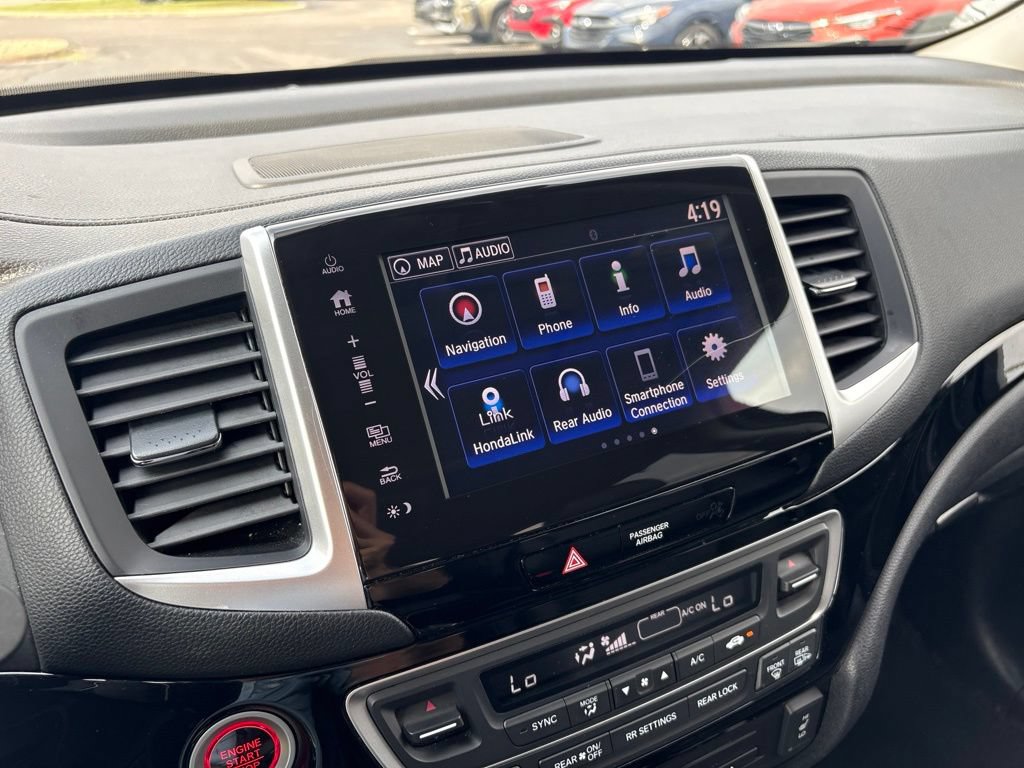 Used 2018 Honda Pilot Touring image 16