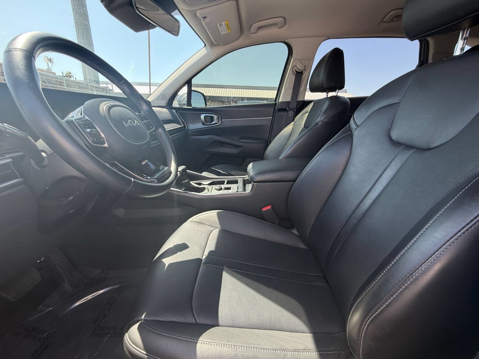 Used 2024 Kia Sorento S FWD image 29