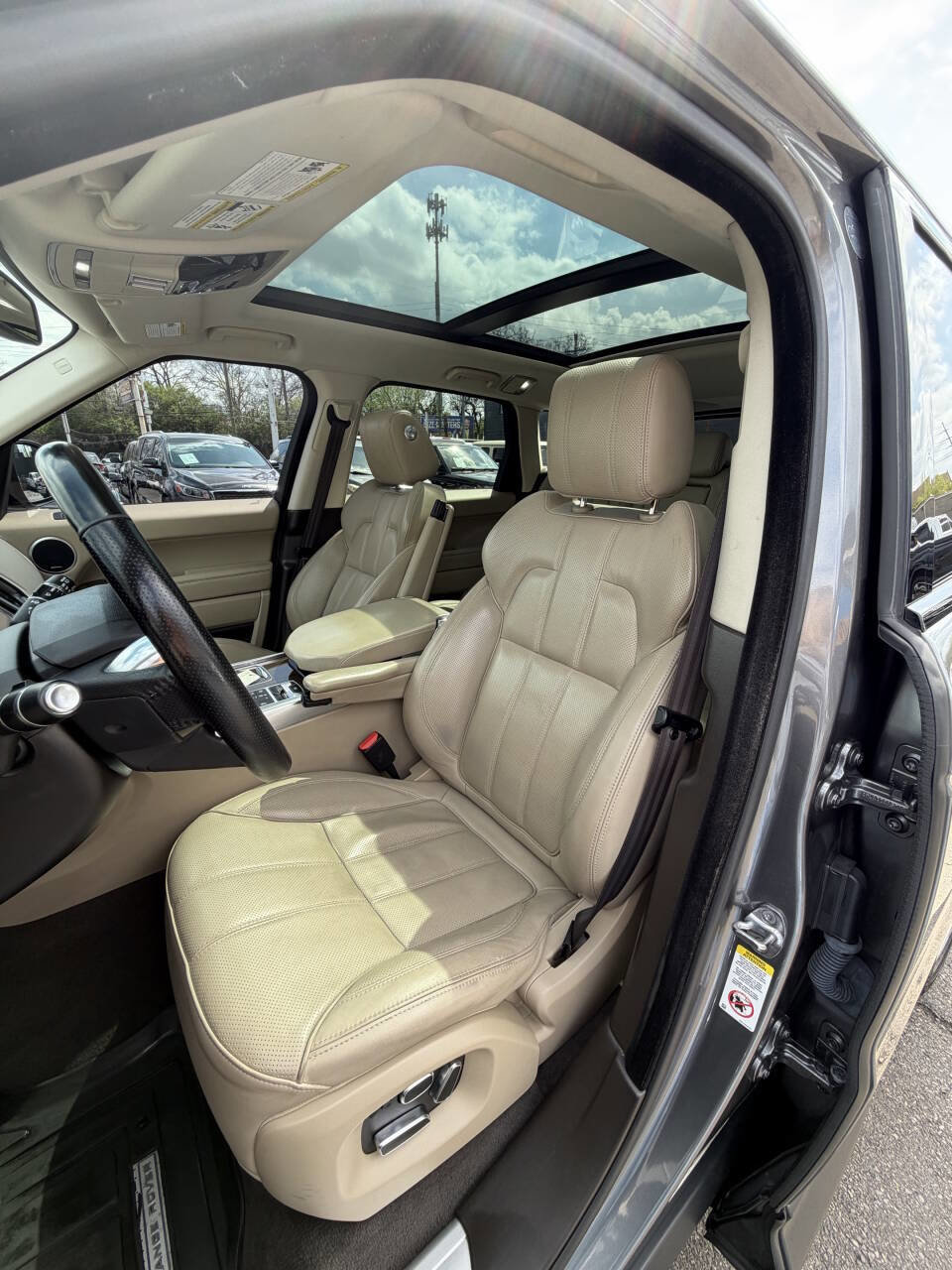 Used 2014 Land Rover Range Rover Sport HSE image 10