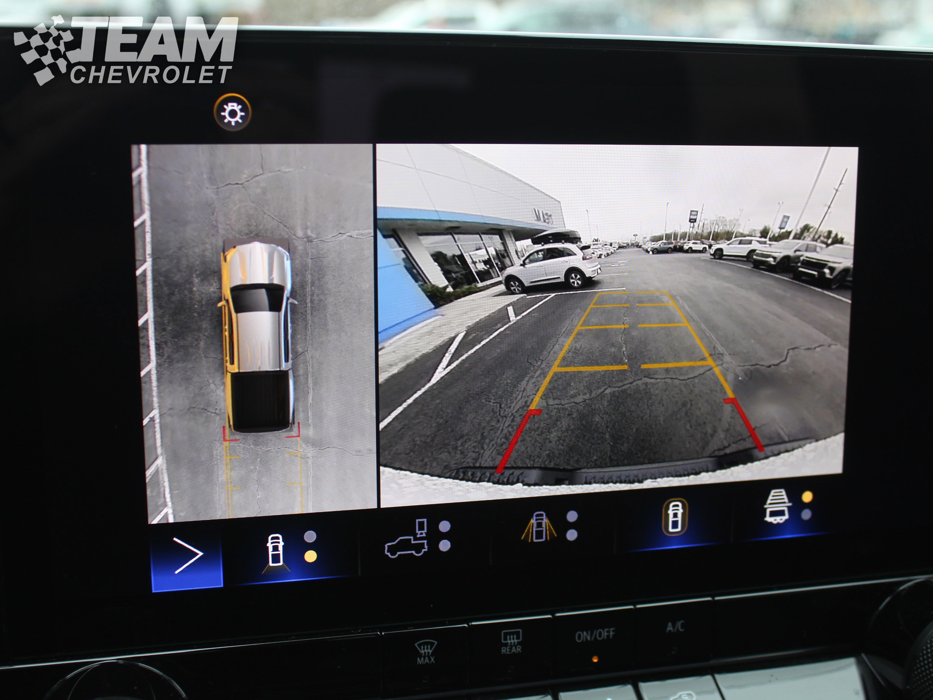 Certified 2024 Chevrolet Colorado Trail Boss w/ Technology Package image 16