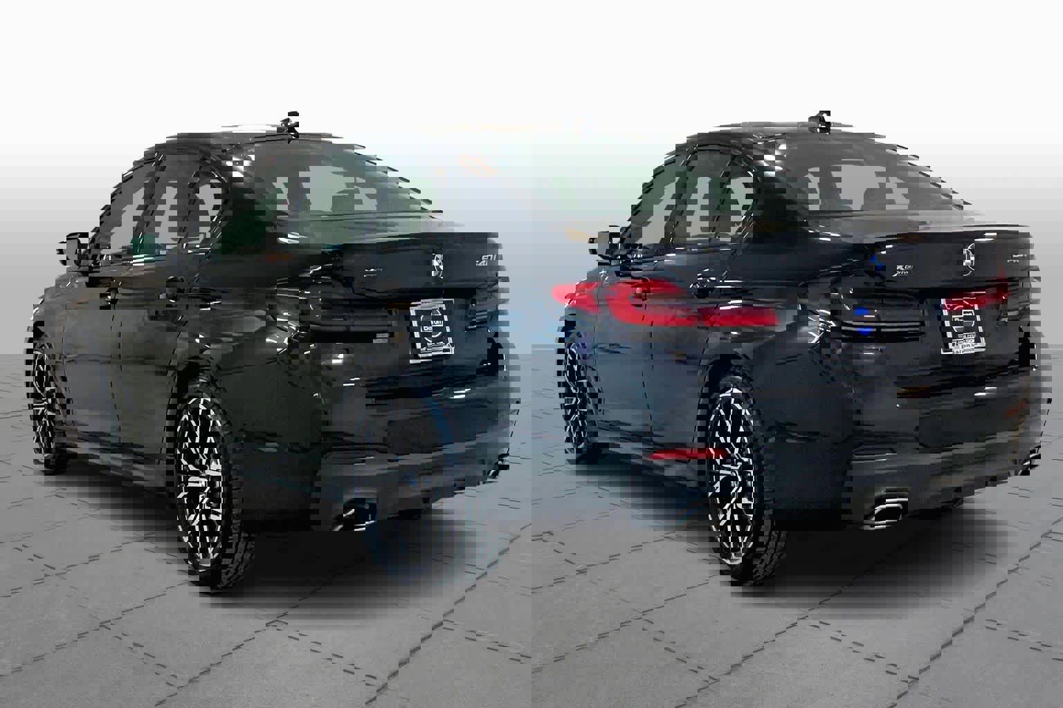 Used 2023 BMW 540i xDrive 540i xDrive w/ M Sport Package image 12