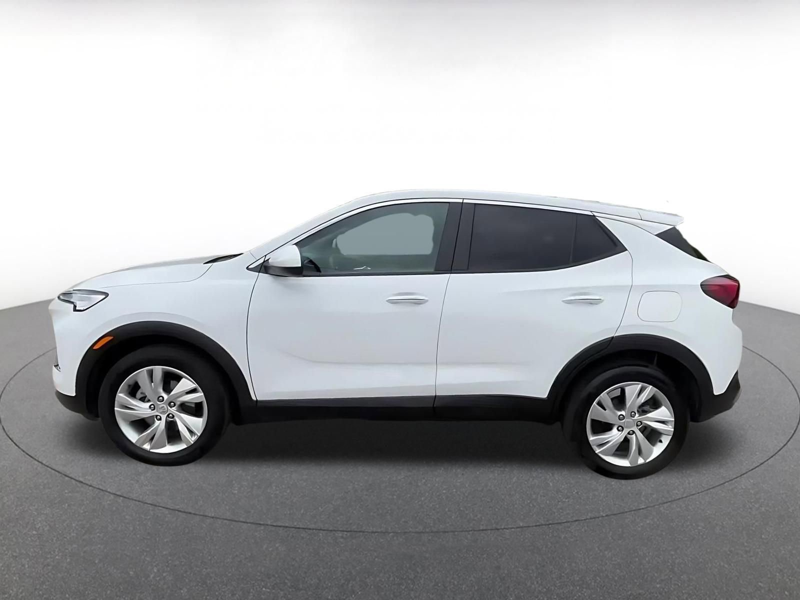 Used 2025 Buick Encore GX Preferred FWD image 9