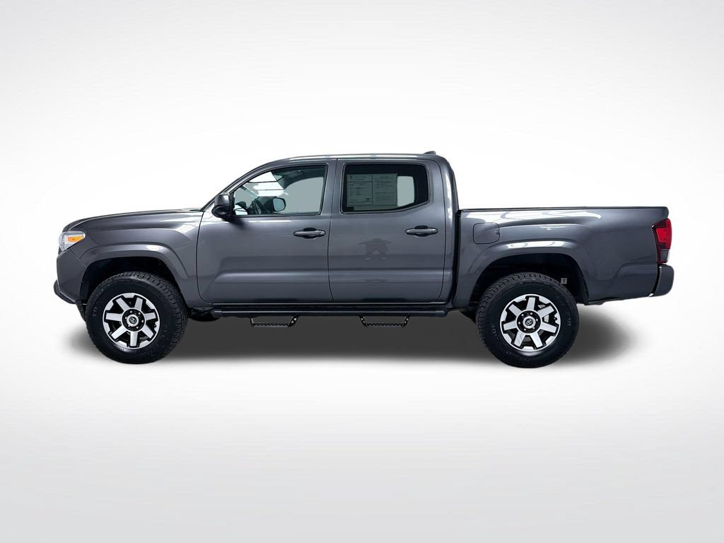 Used 2021 Toyota Tacoma SR AWD/4WD image 11