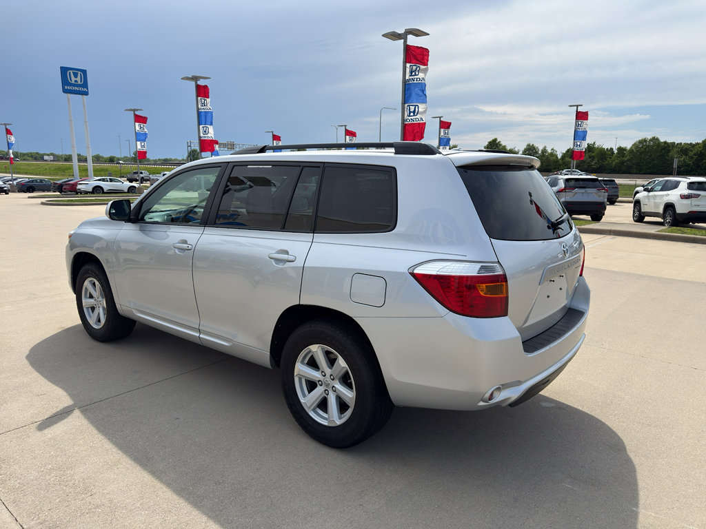 Used 2010 Toyota Highlander SE AWD/4WD image 7
