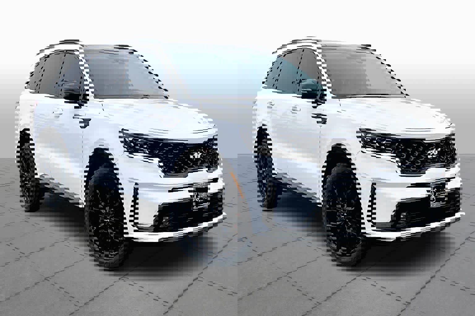 Used 2023 Kia Sorento SX image 2