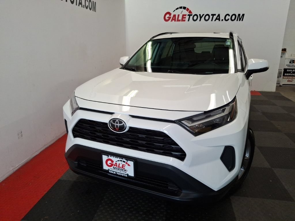 Used 2023 Toyota RAV4 XLE w/ Convenience Package AWD/4WD image 3