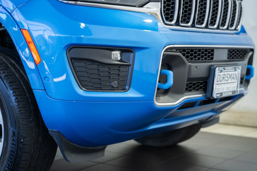 Used 2022 Jeep Grand Cherokee Overland AWD/4WD image 15
