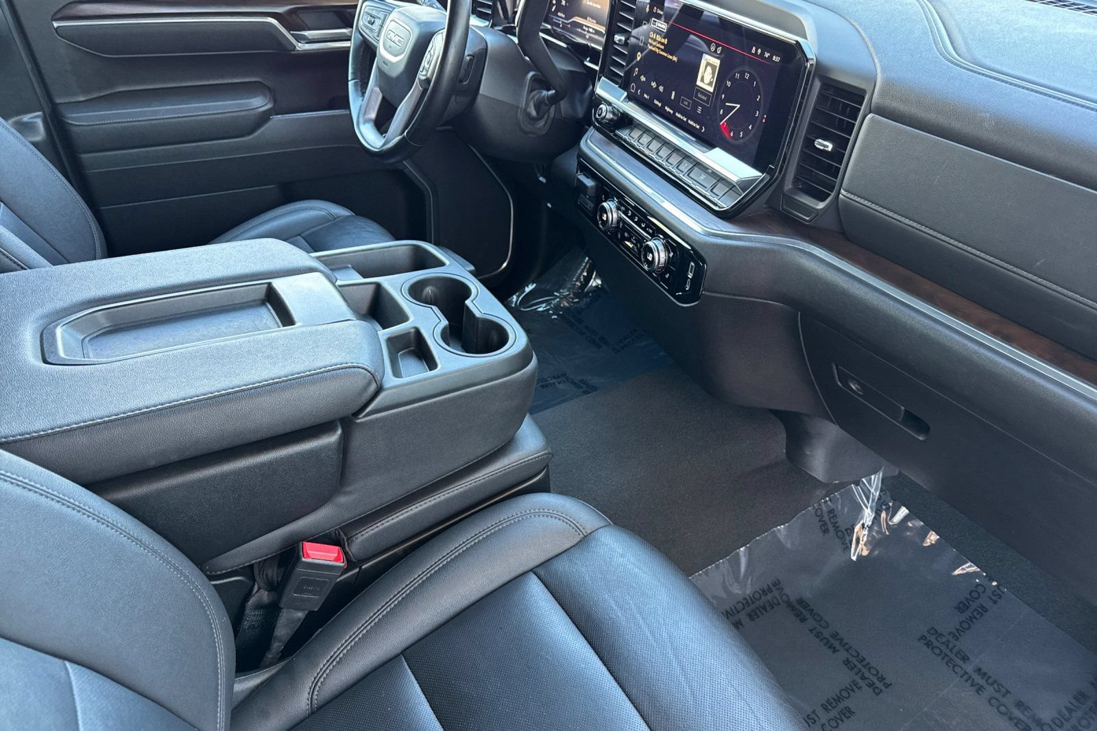 Certified 2025 GMC Sierra 1500 SLT RWD image 16