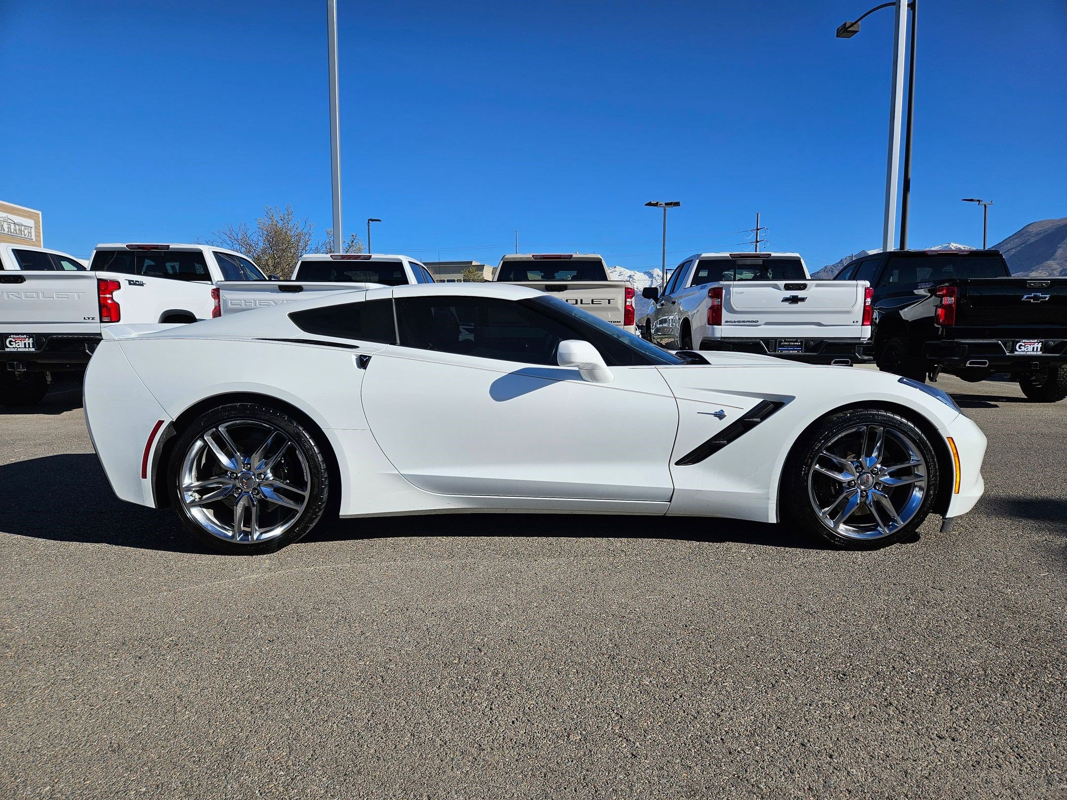 Used 2019 Chevrolet Corvette Stingray Coupe image 2