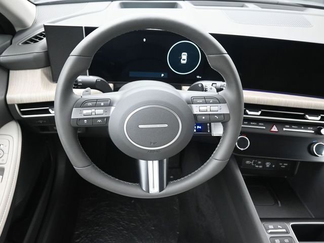 Used 2025 Hyundai Sonata Limited image 14