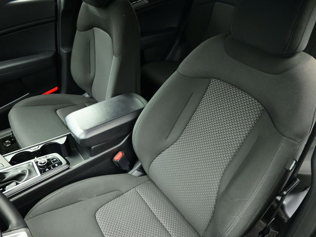 Certified 2024 Kia Sportage LX image 52