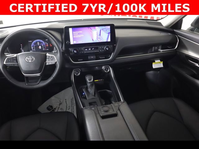 Used 2025 Toyota Grand Highlander XLE image 16