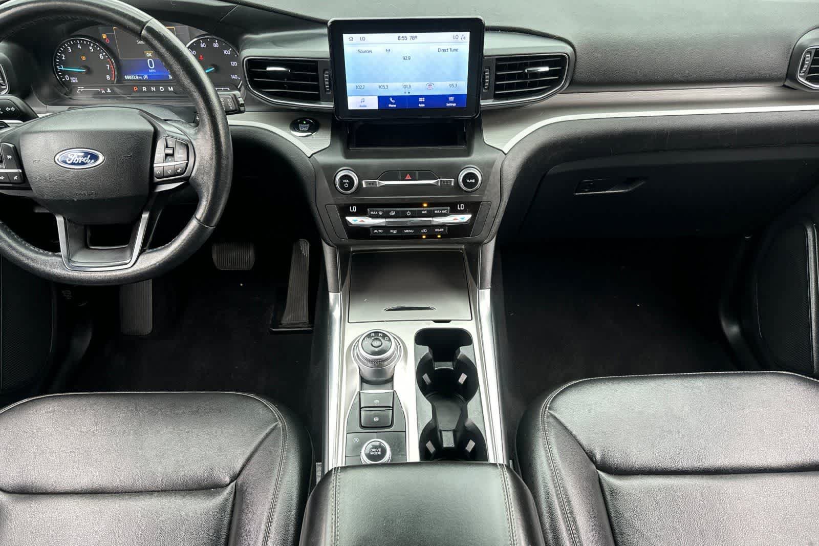 Used 2020 Ford Explorer XLT w/ Equipment Group 202A AWD/4WD image 4