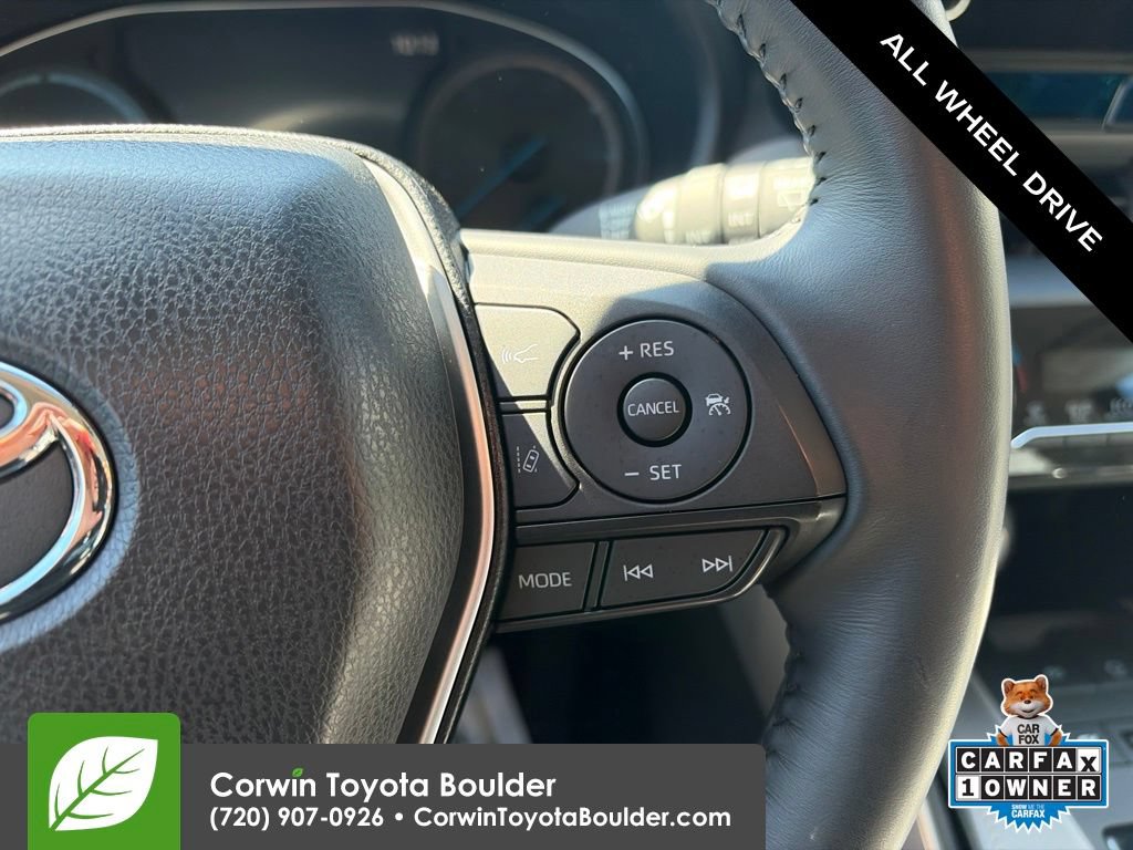 Used 2024 Toyota Venza LE AWD/4WD image 27