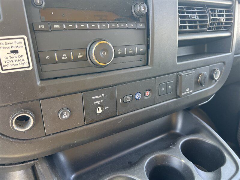 Used 2021 GMC Savana 3500 w/ Power Convenience Package RWD image 18