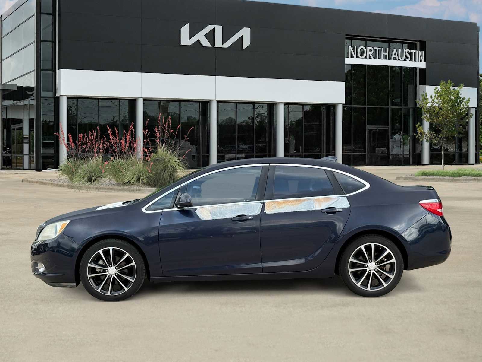 Used 2016 Buick Verano Sport Touring FWD image 3
