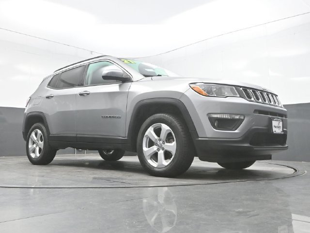 Used 2021 Jeep Compass Latitude w/ Convenience Group AWD/4WD image 32