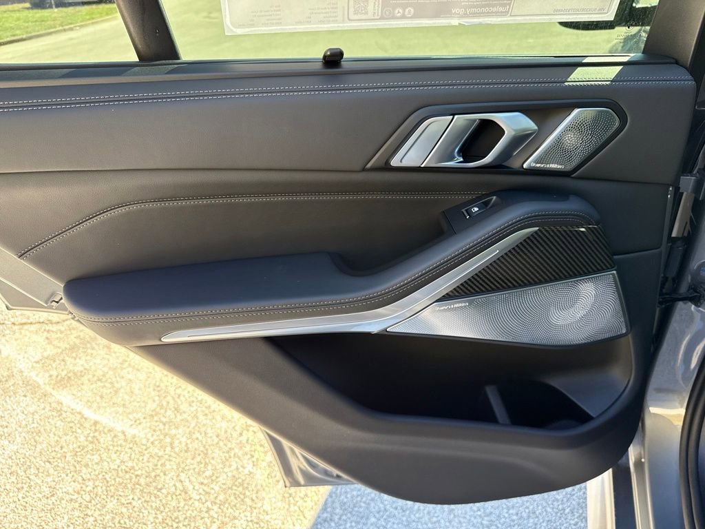 New 2026 BMW X5 M60i image 22